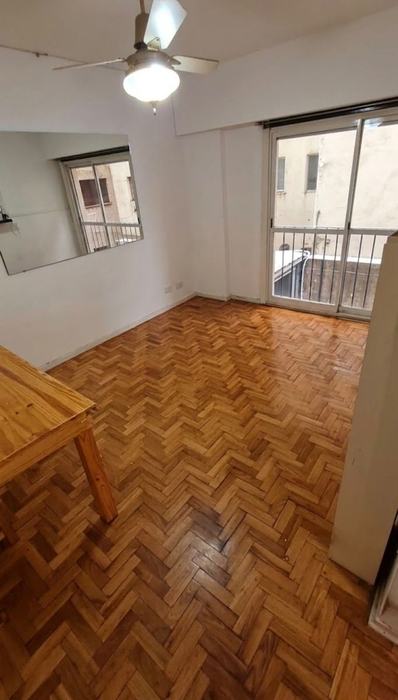 Departamento de 3 ambientes al contrafrente en Caballito, Av. Honorio Pueyrredón 647 2B